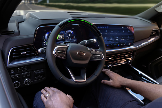 Hands-Free Driving with Super Cruise in the 2025 Tahoe 2025 Chevrolet Tahoe Driver Information Center with Super Cruise