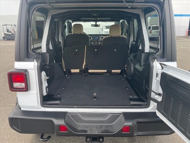 2023 Jeep Wrangler 4-Door Sahara 4x4