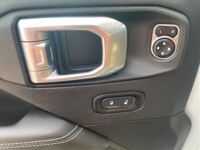 2023 Jeep Wrangler 4-Door Sahara 4x4