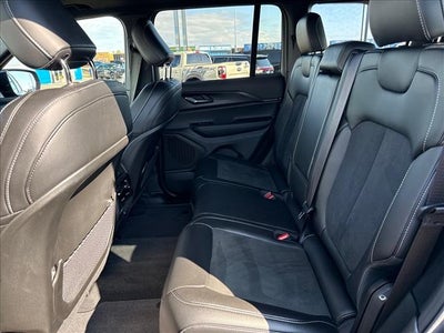 2025 Jeep Grand Cherokee Altitude X 4x4