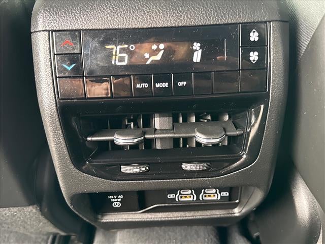 2023 Jeep Grand Cherokee L Altitude 4x4