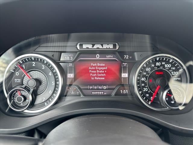 2022 RAM 1500 Big Horn Crew Cab 4x4 5'7" Box