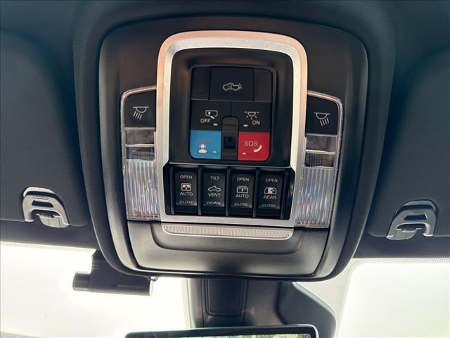 2025 RAM 1500 Rebel Crew Cab 4x4 5'7" Box