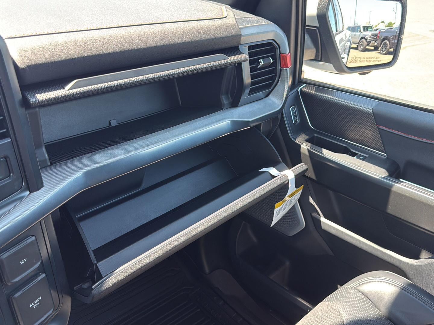 2025 Ford F-150 Raptor - Photo 26