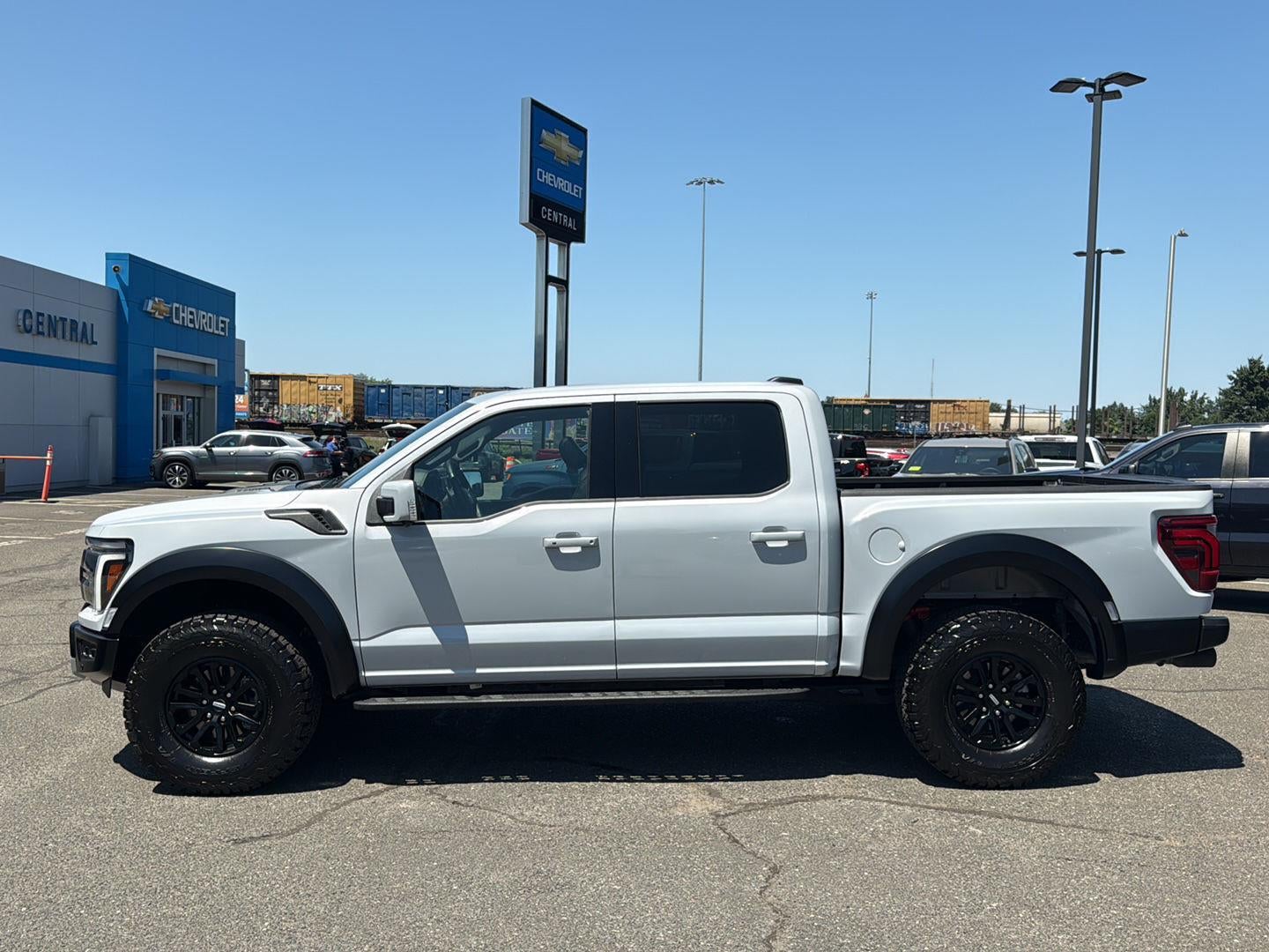 2025 Ford F-150 Raptor - Photo 6