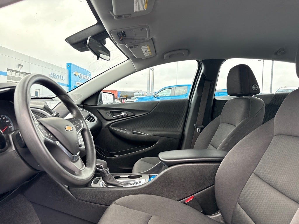 2024 Chevrolet Malibu LS