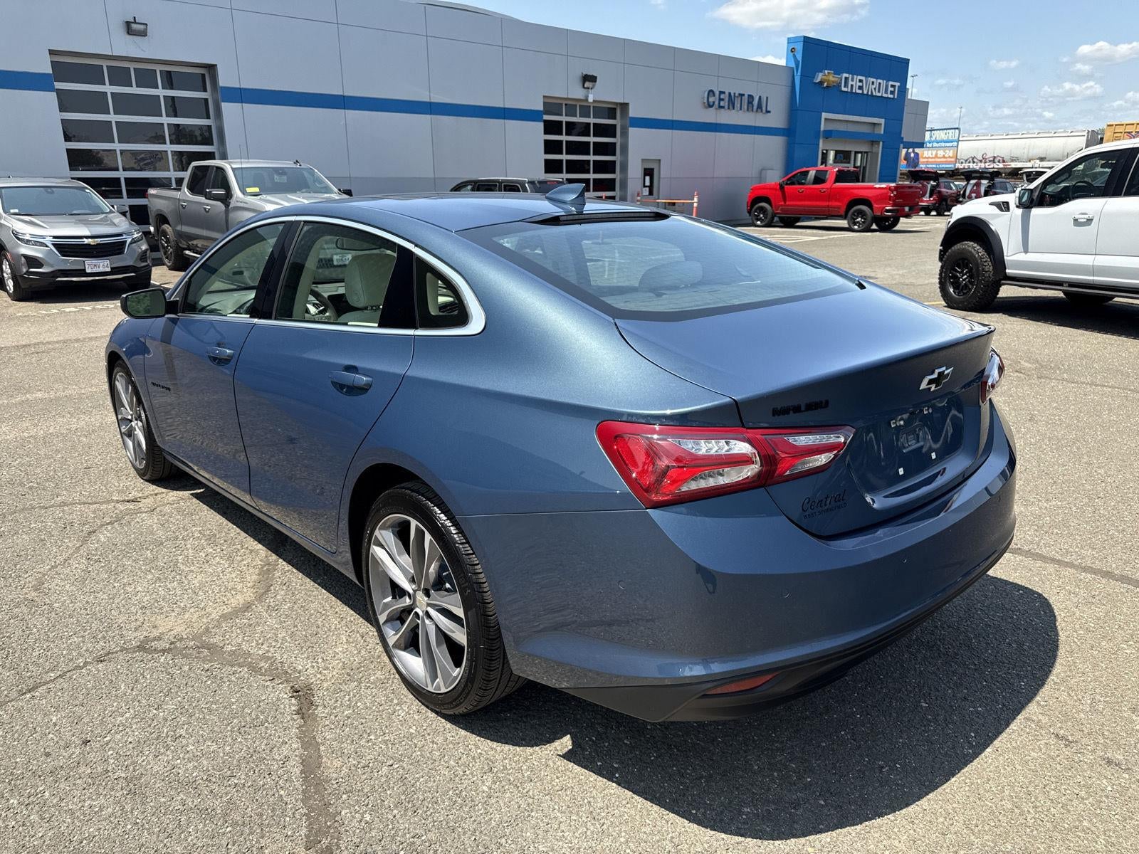 2024 Chevrolet Malibu 2LT