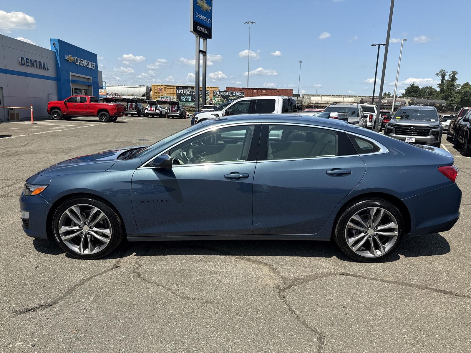 2024 Chevrolet Malibu 2LT
