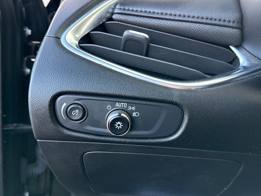 2022 Chevrolet Malibu Premier