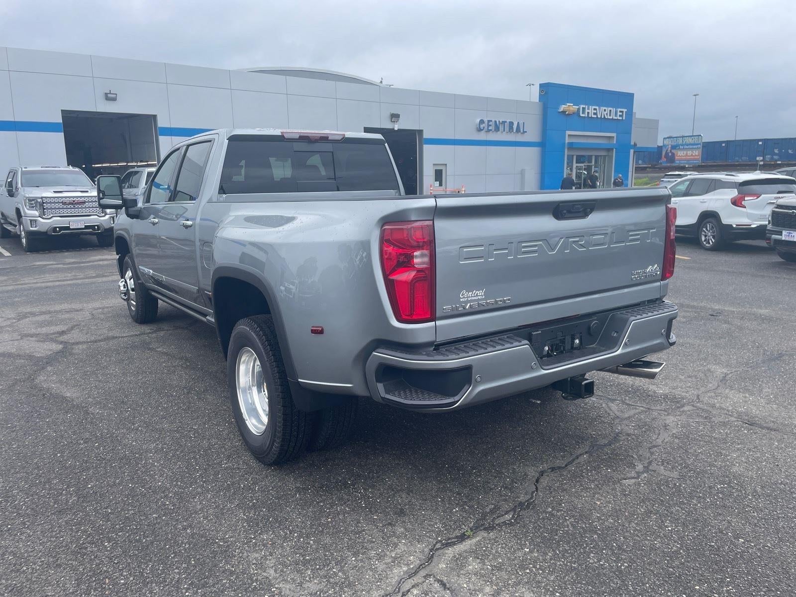2026 Chevrolet Silverado 3500 HD High Country DRW