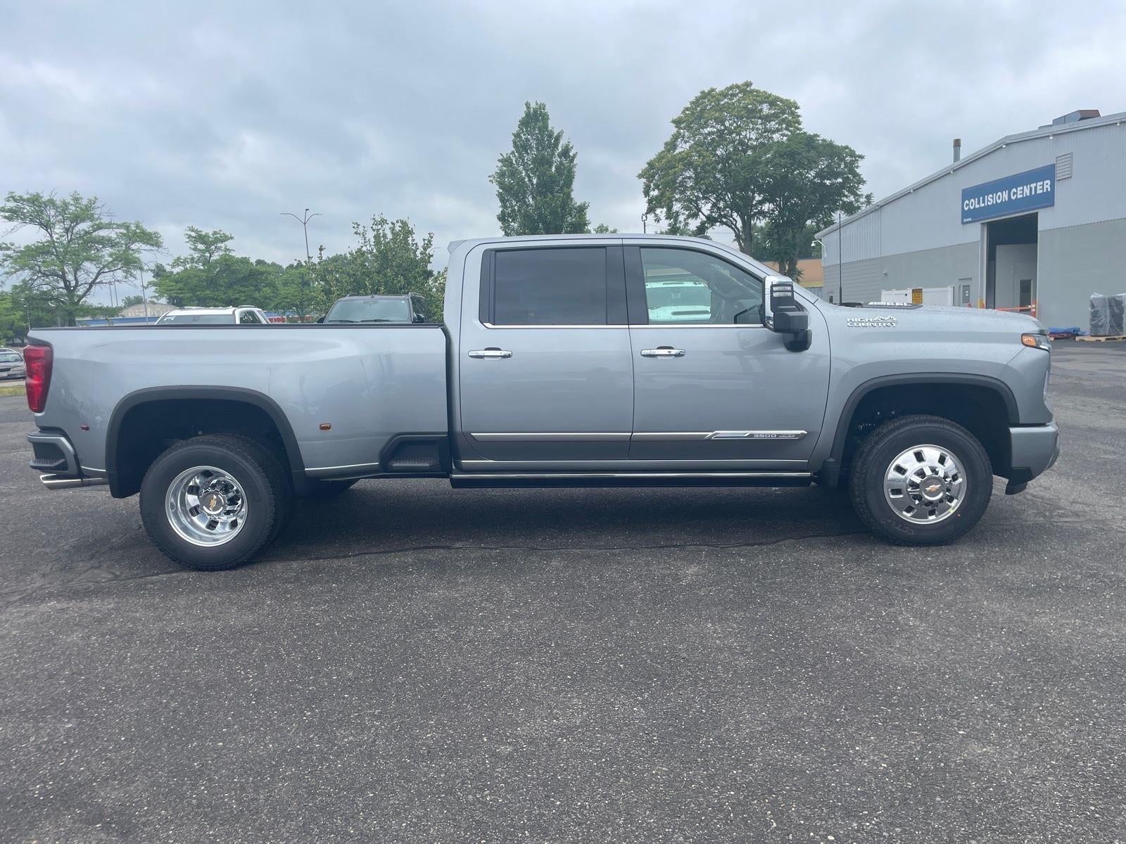 2026 Chevrolet Silverado 3500 HD High Country DRW