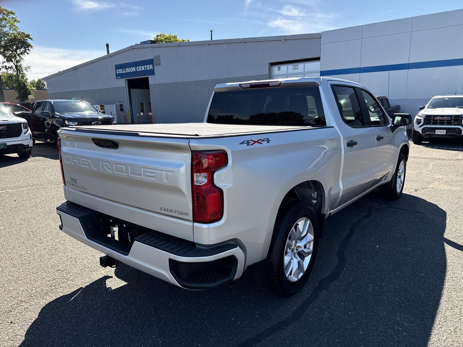 2022 Chevrolet Silverado 1500 Custom