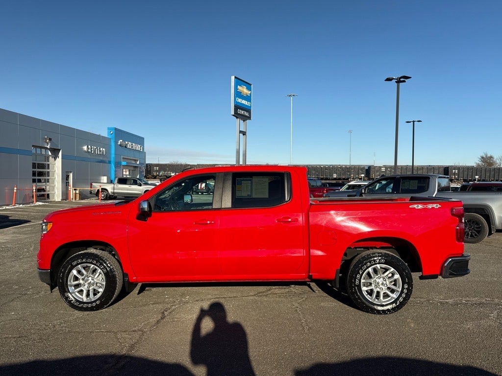 2022 Chevrolet Silverado 1500 LT (2FL)