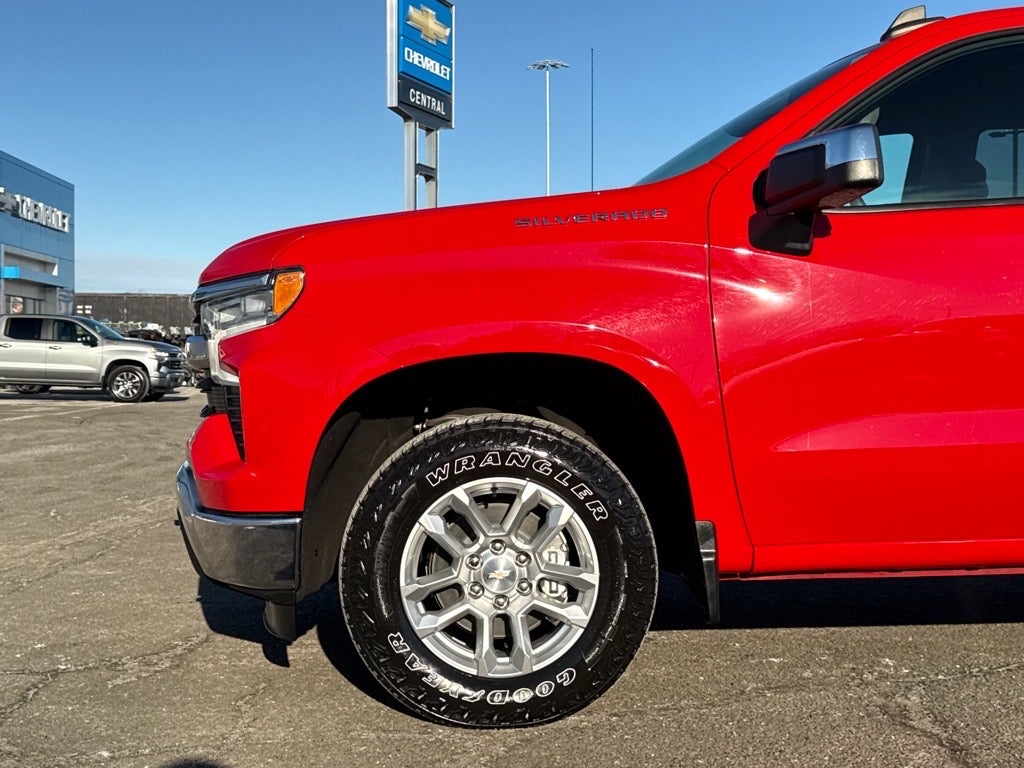 2022 Chevrolet Silverado 1500 LT (2FL)
