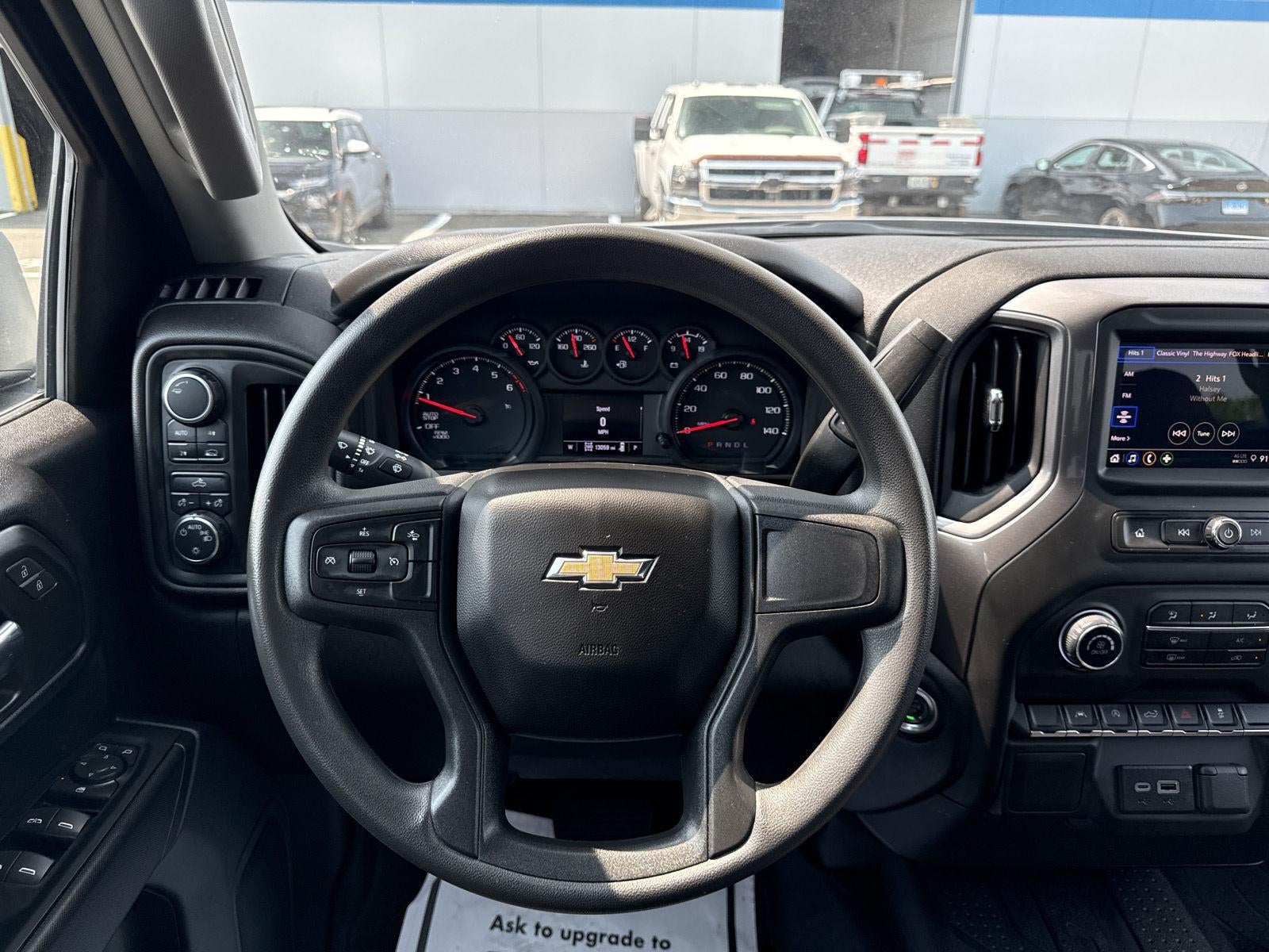 2025 Chevrolet Silverado 1500 Custom