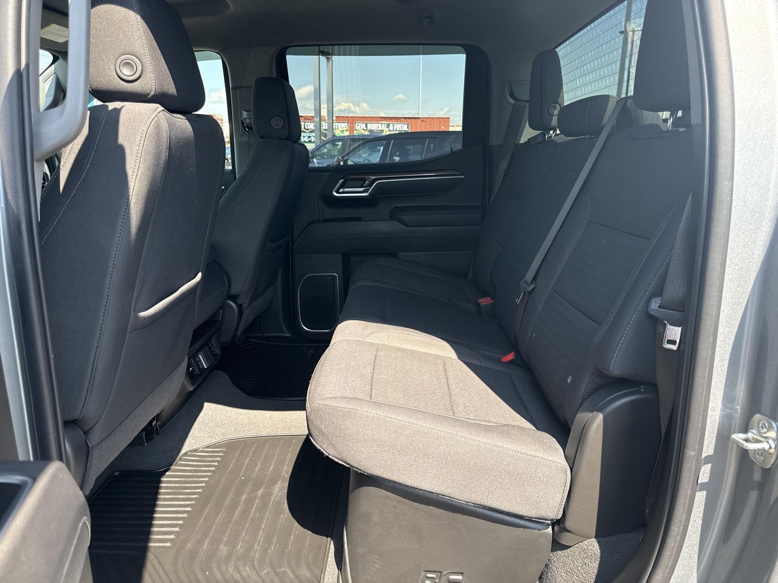 2025 Chevrolet Silverado 1500 LT (2FL)