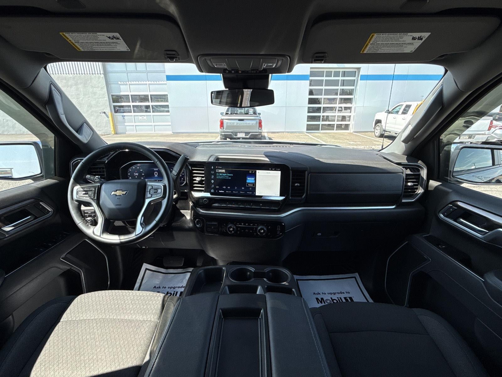 2025 Chevrolet Silverado 1500 LT (2FL)