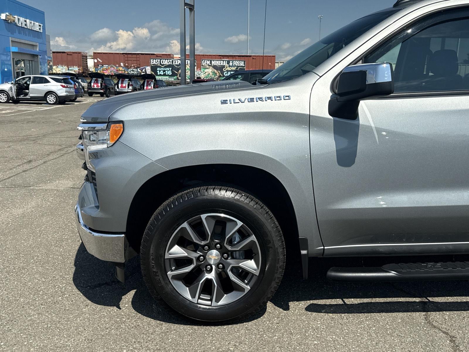 2025 Chevrolet Silverado 1500 LT (2FL)