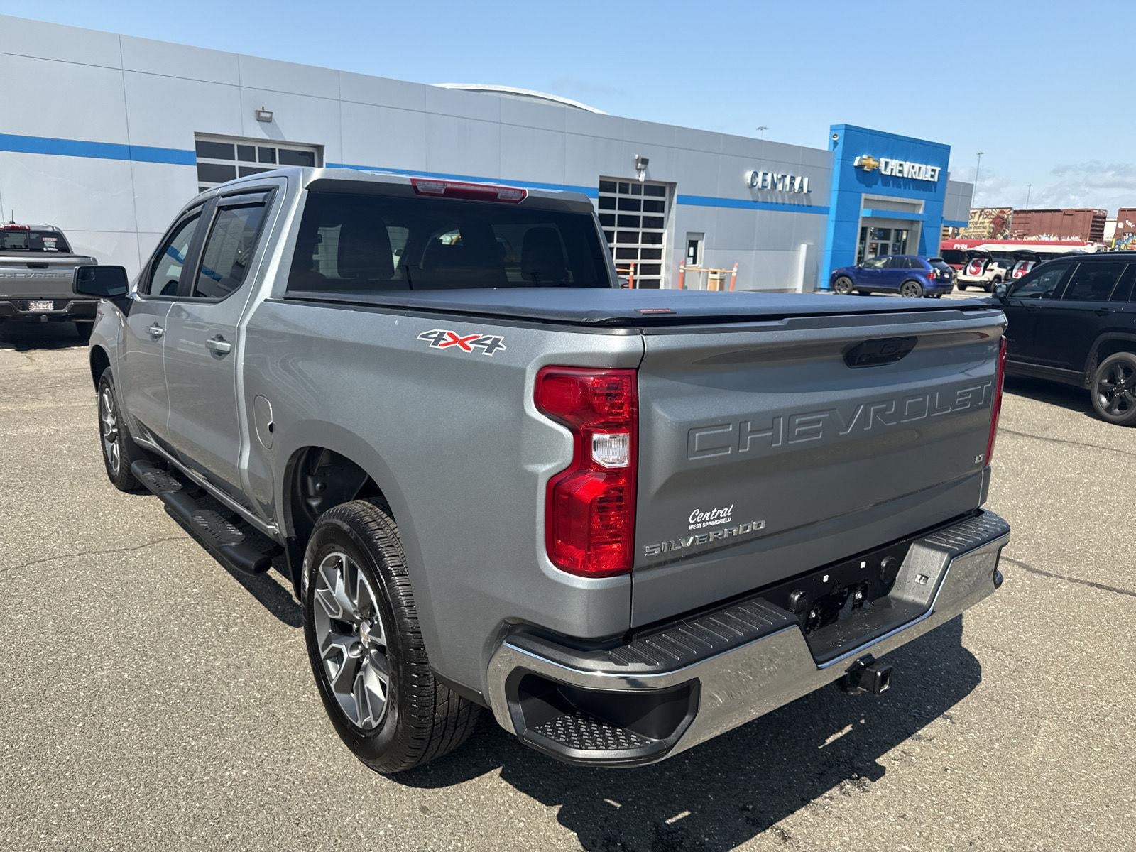 2025 Chevrolet Silverado 1500 LT (2FL)