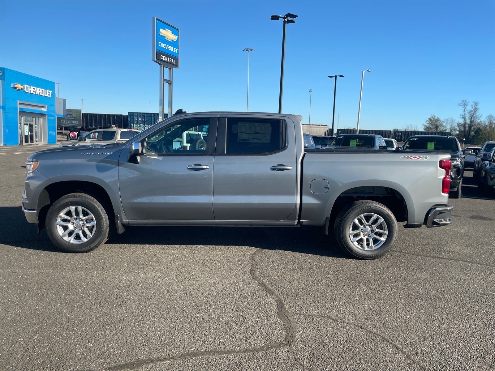 2026 Chevrolet Silverado 1500 LT (2FL)