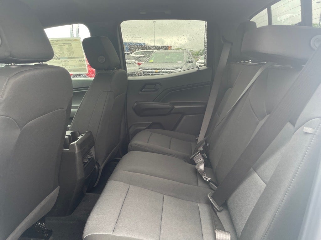 2025 Chevrolet Colorado WT/LT