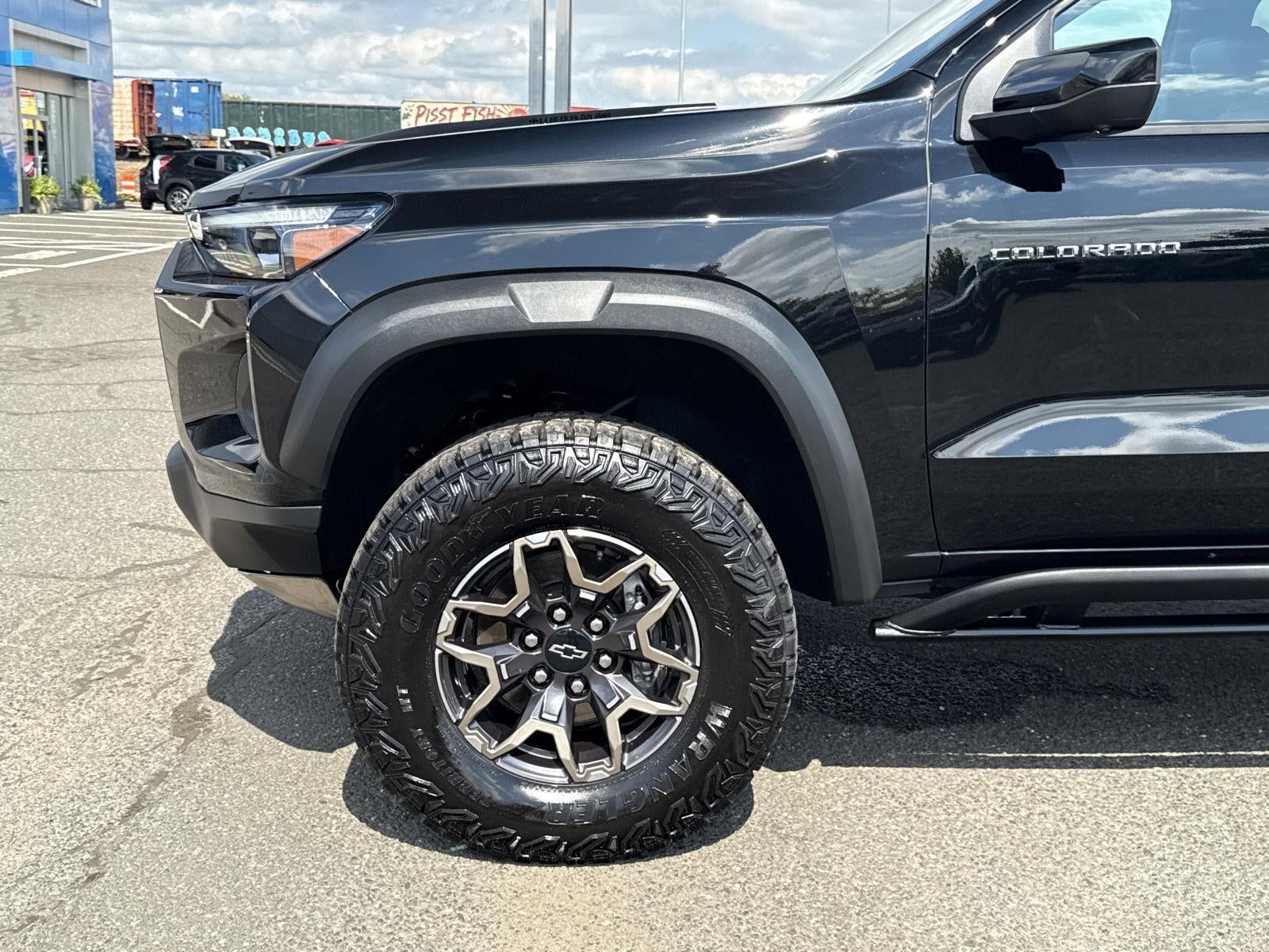 2025 Chevrolet Colorado ZR2