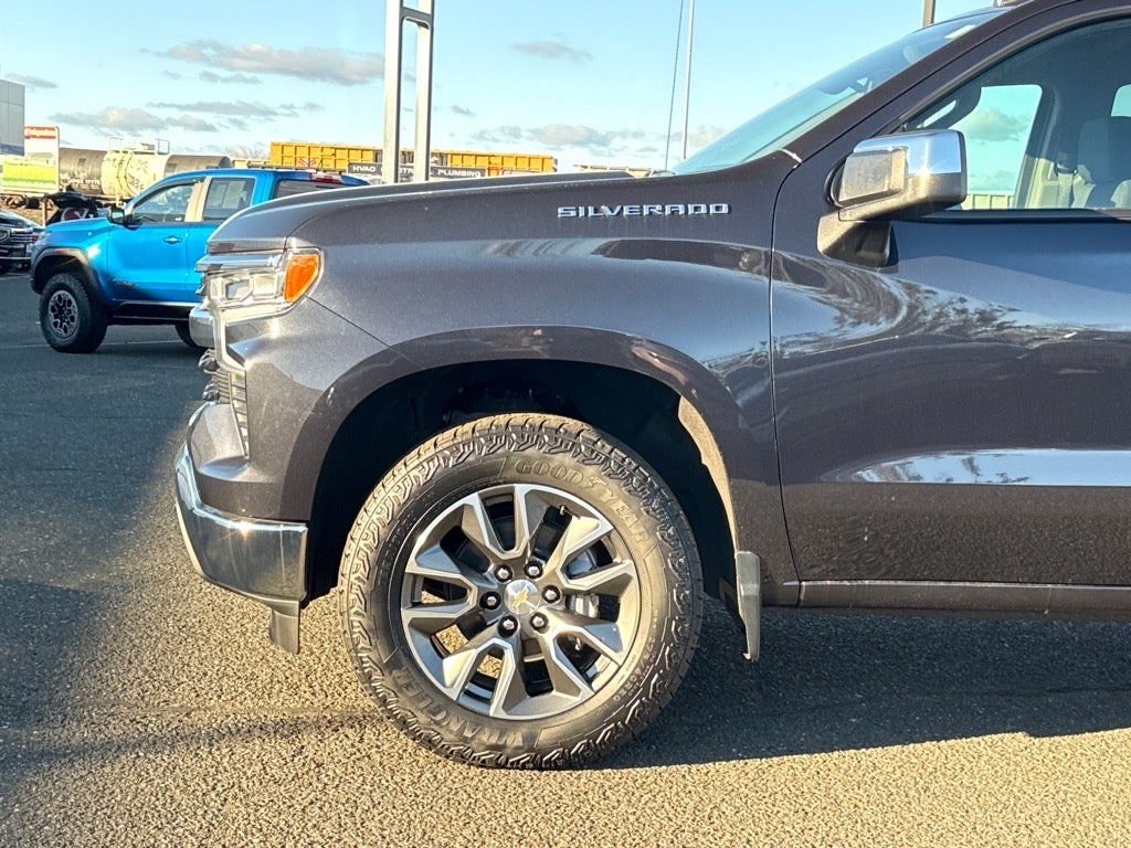 2022 Chevrolet Silverado 1500 LT (2FL)