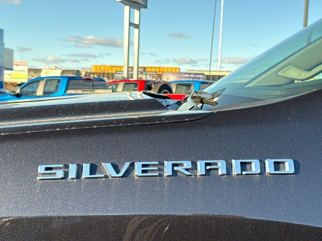 2022 Chevrolet Silverado 1500 LT (2FL)