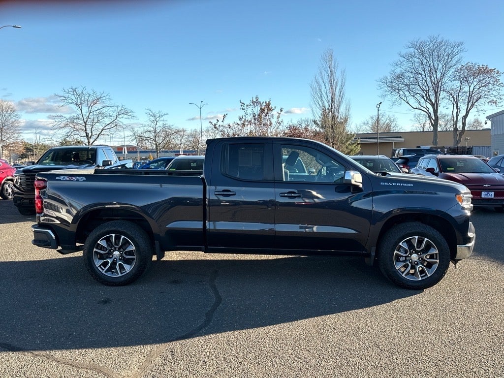 2022 Chevrolet Silverado 1500 LT (2FL)