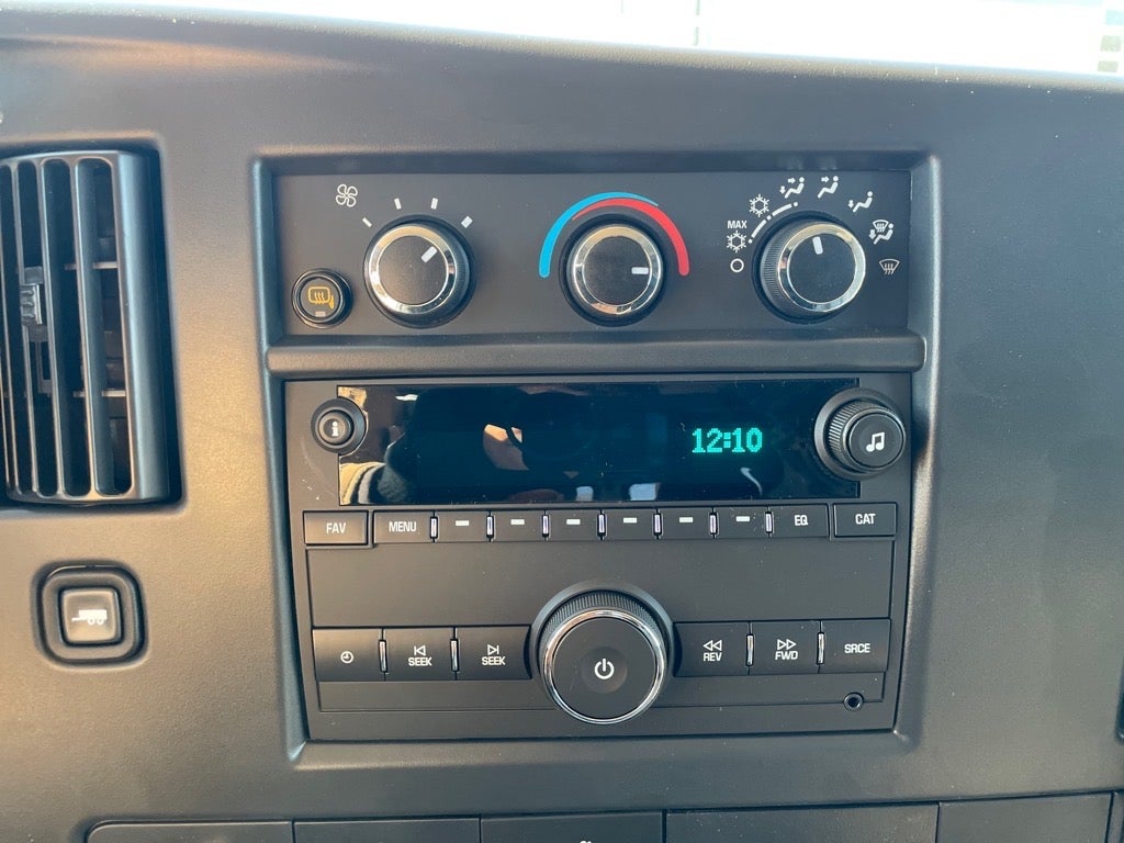 2025 Chevrolet Express Cargo 2500 WT