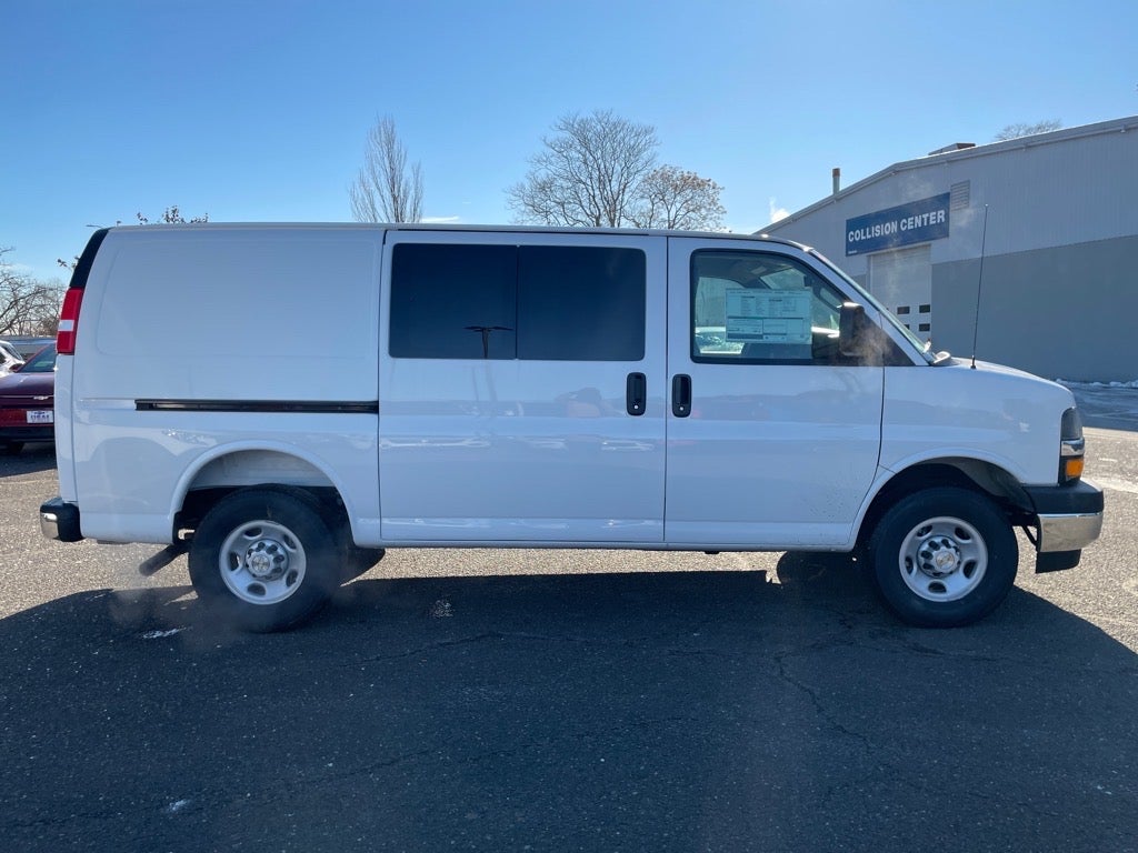 2025 Chevrolet Express Cargo 2500 WT