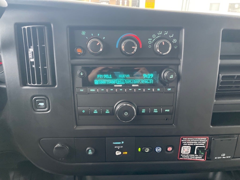 2025 Chevrolet Express Cargo 2500 WT