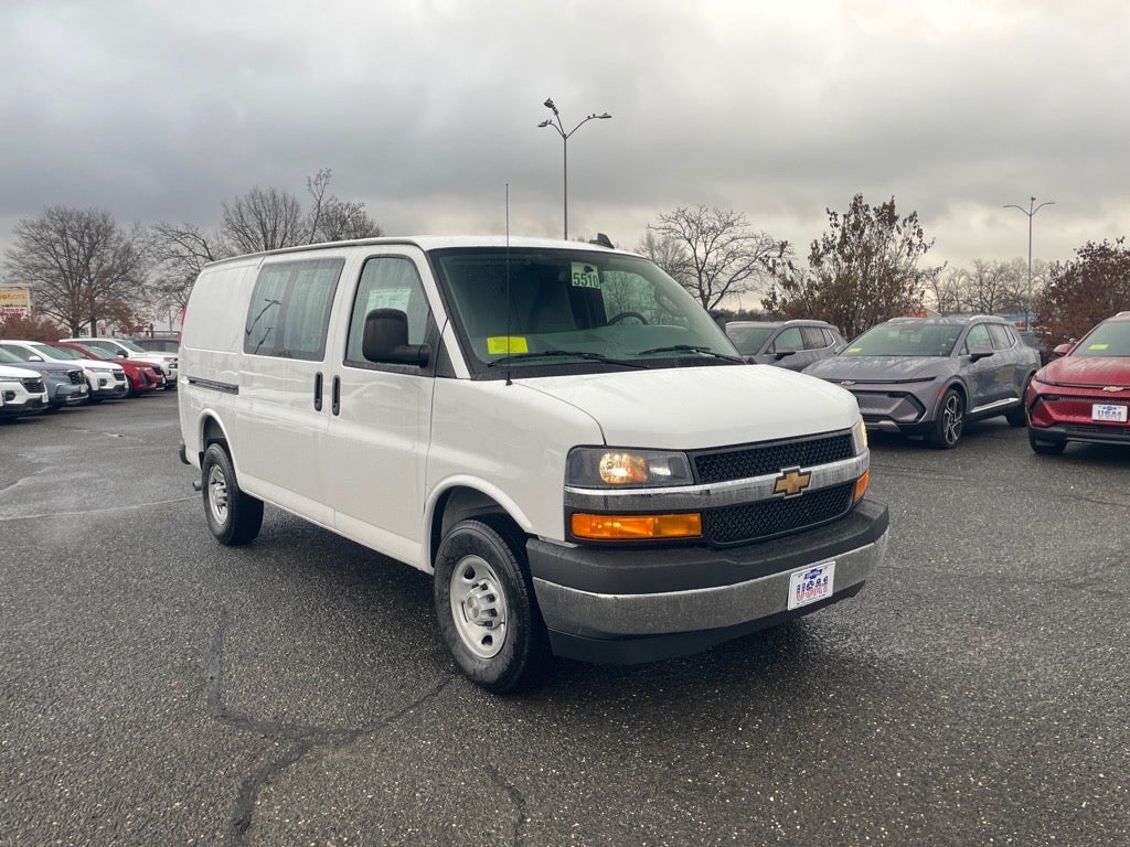 2025 Chevrolet Express Cargo 2500 WT