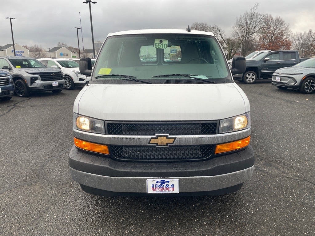 2025 Chevrolet Express Cargo 2500 WT
