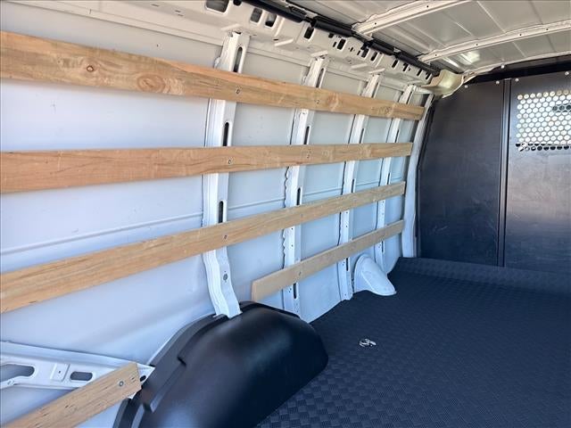 2024 Chevrolet Express Cargo 2500 WT