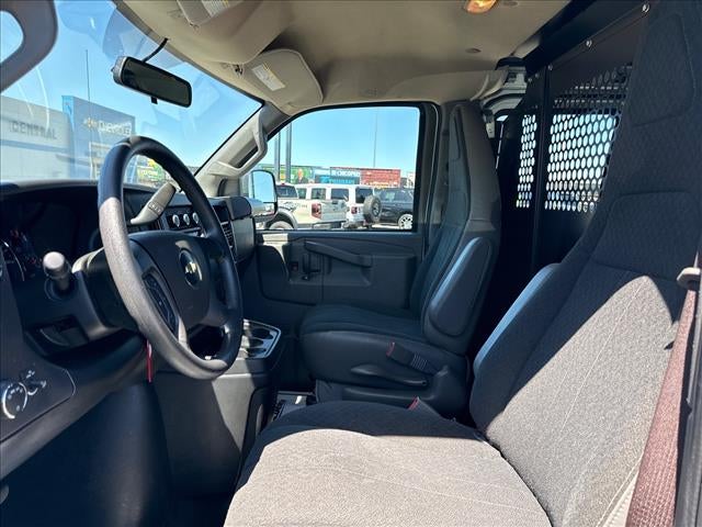 2024 Chevrolet Express Cargo 2500 WT