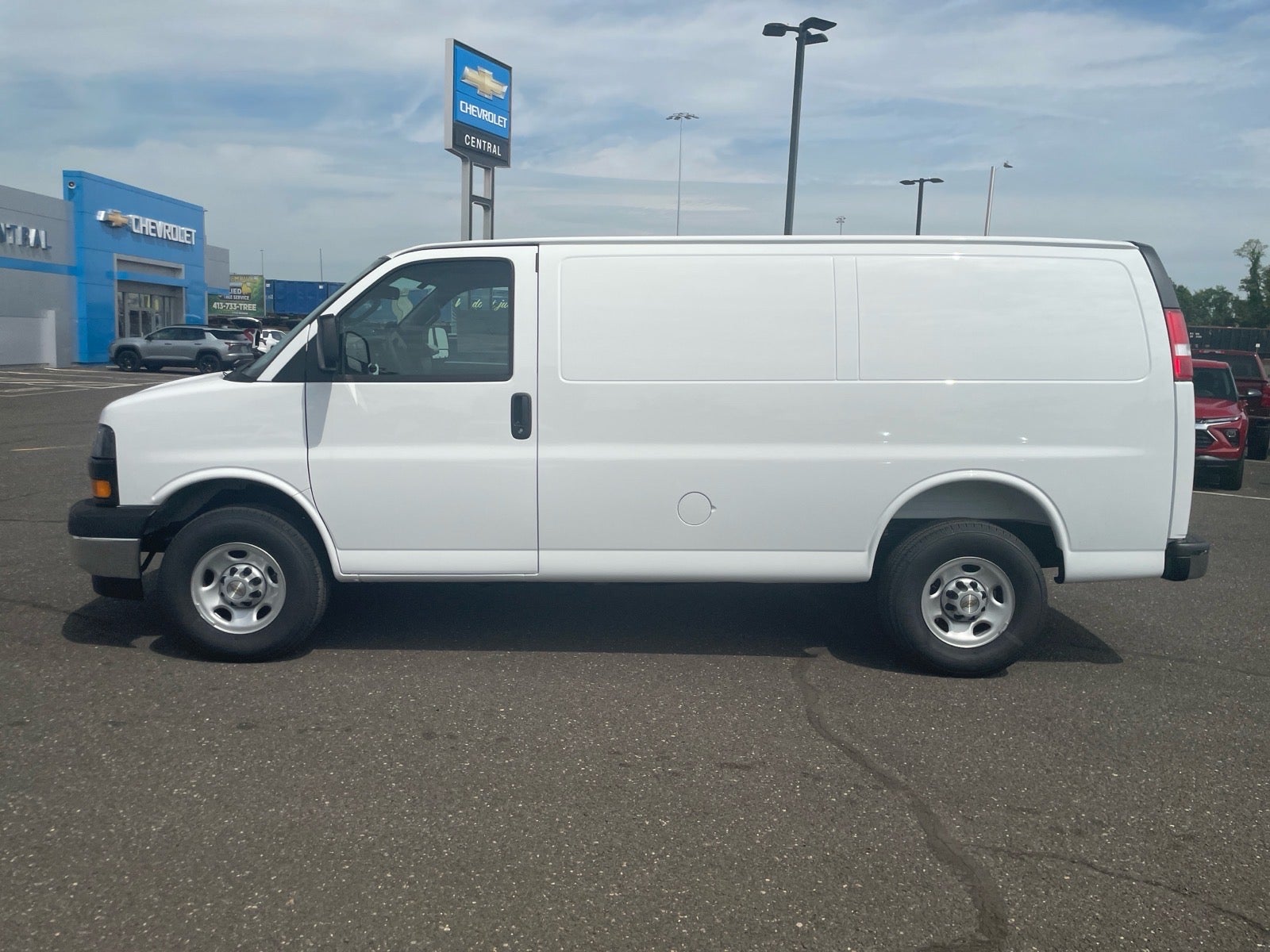 2026 Chevrolet Express Cargo WT