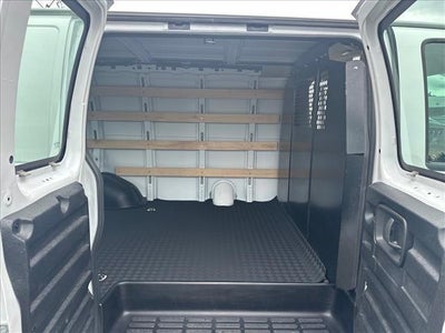 2025 Chevrolet Express Cargo WT