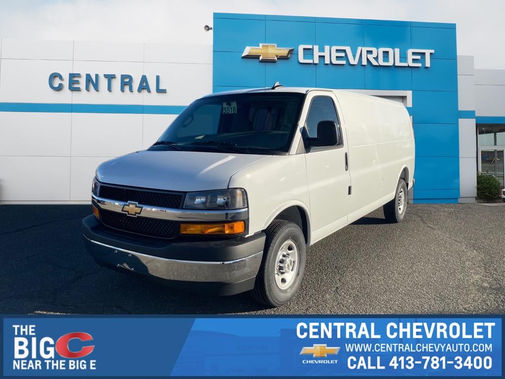 2025 Chevrolet Express Cargo 3500 WT