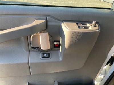 2025 Chevrolet Express Cargo 3500 WT