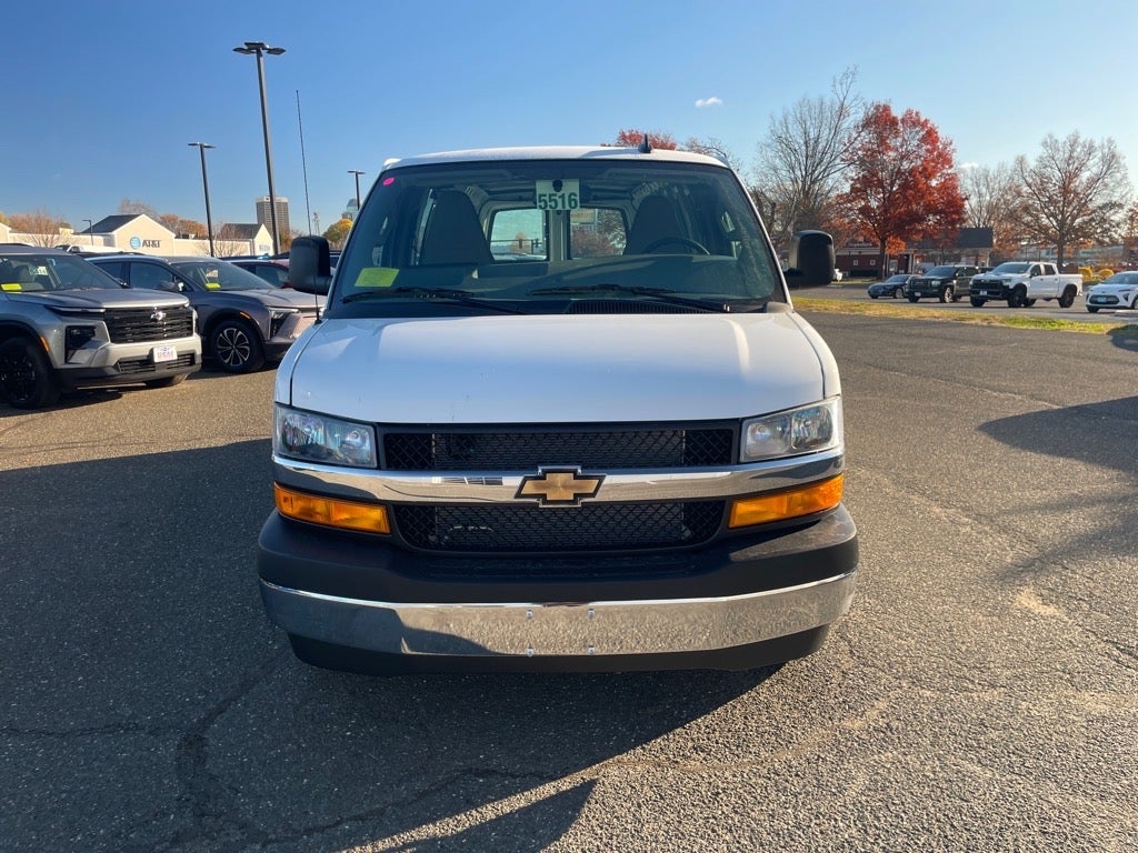 2025 Chevrolet Express Cargo 3500 WT