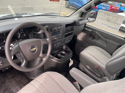 2025 Chevrolet Express Cargo 3500 WT