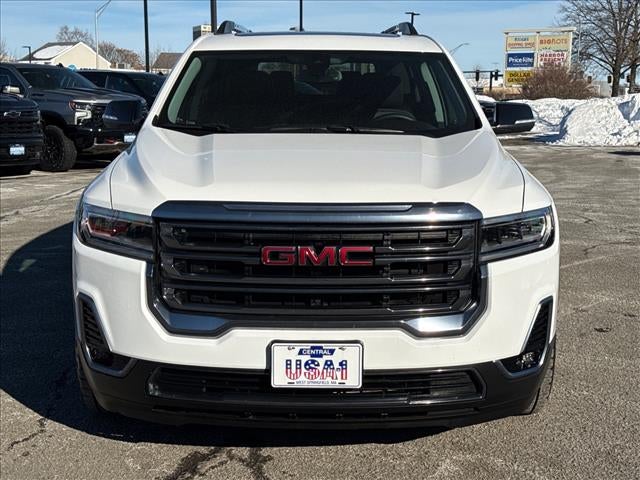 2023 GMC Acadia AT4