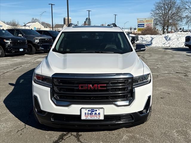 2023 GMC Acadia AT4