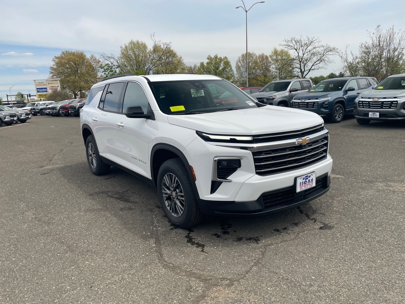 2026 Chevrolet Traverse LT