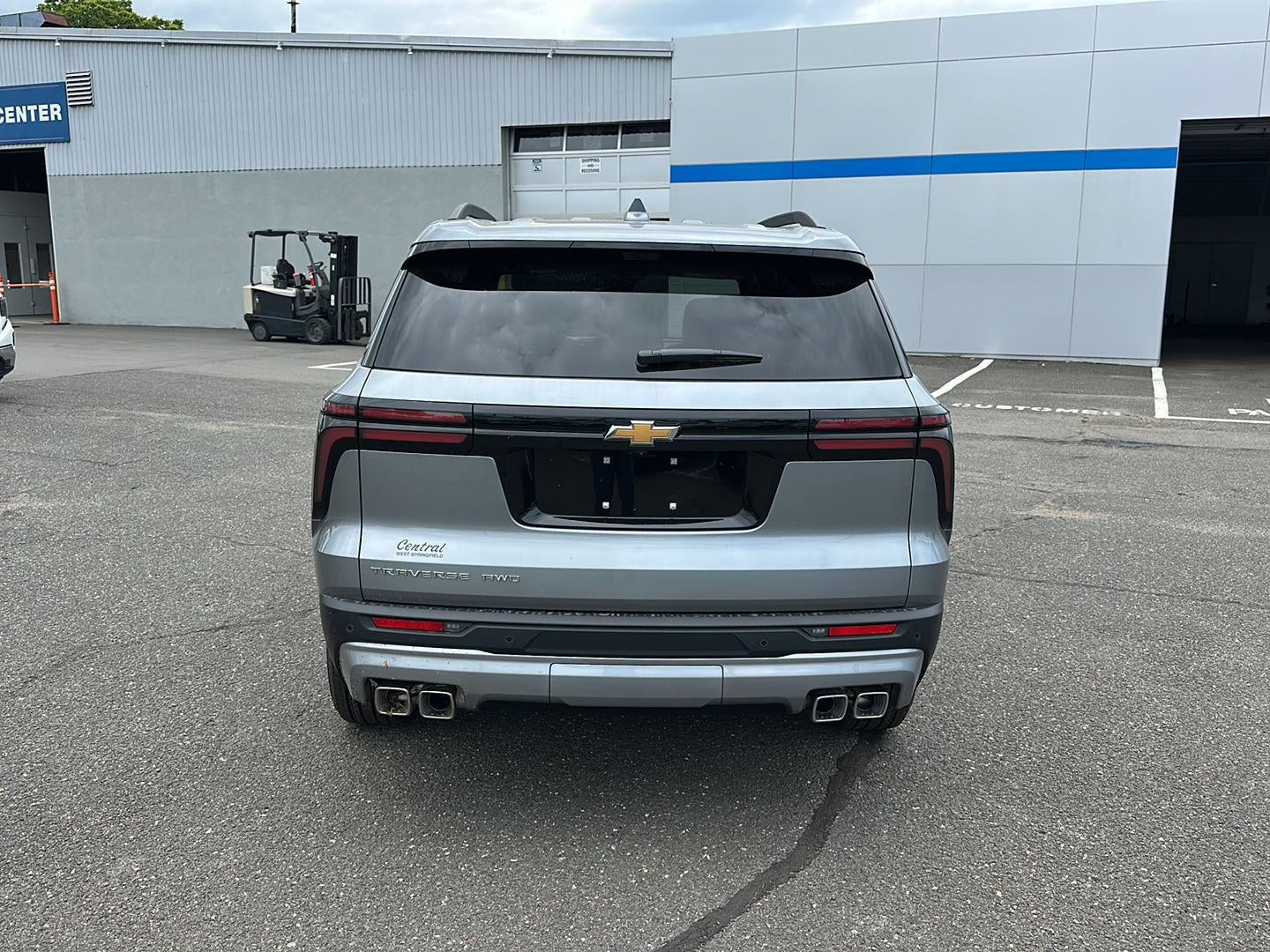 2027 Chevrolet Traverse LT