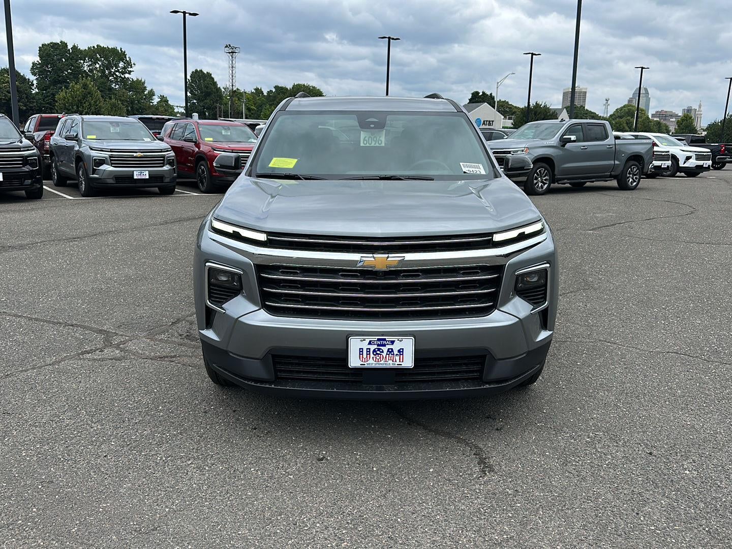 2027 Chevrolet Traverse LT
