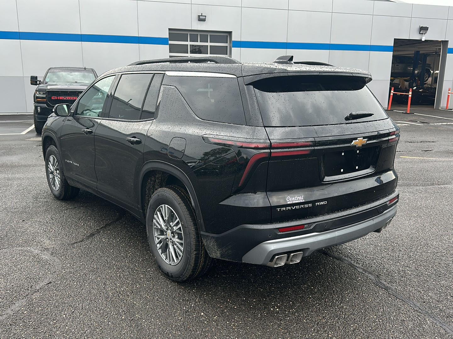2027 Chevrolet Traverse LT