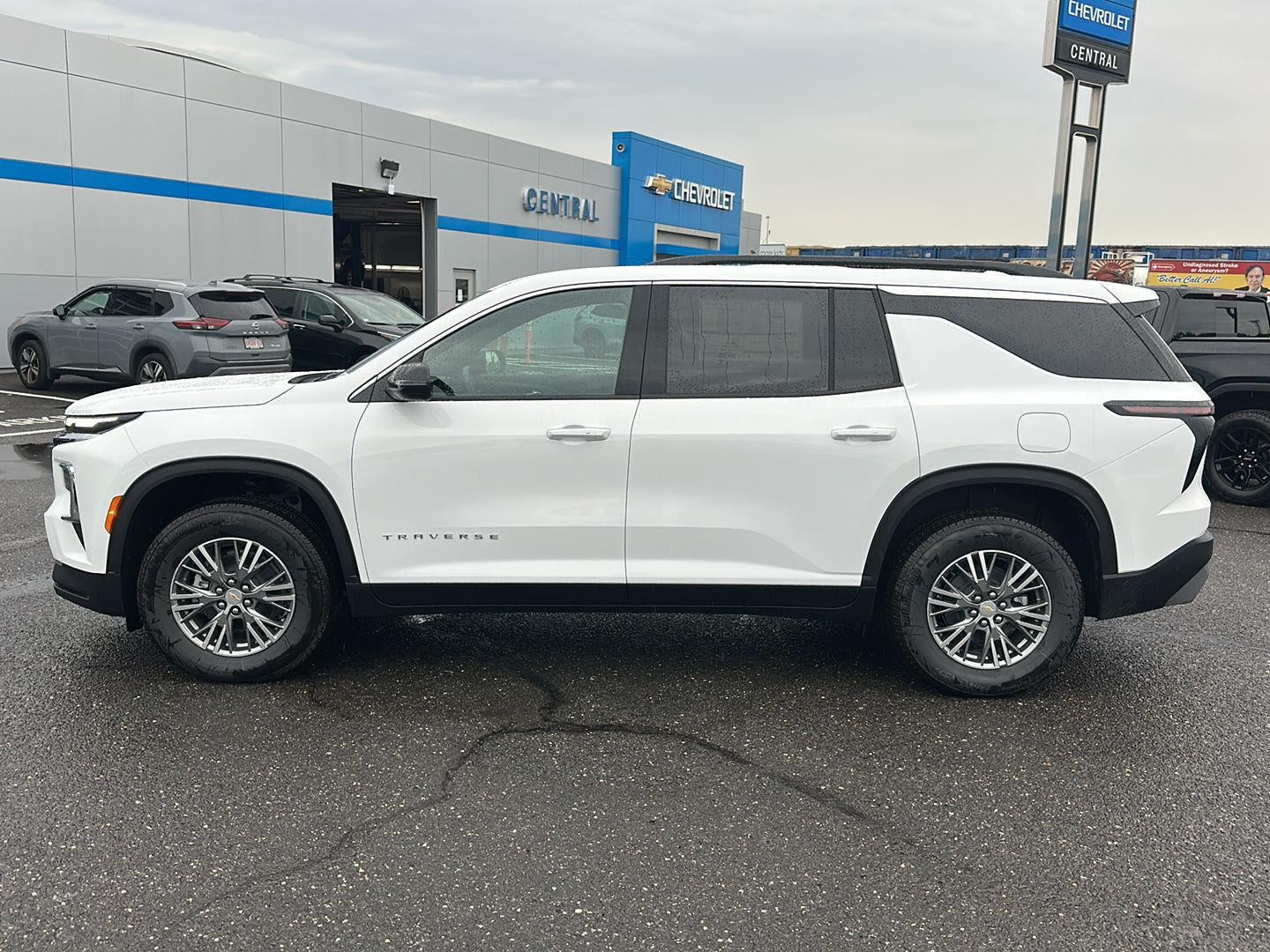 2027 Chevrolet Traverse LT