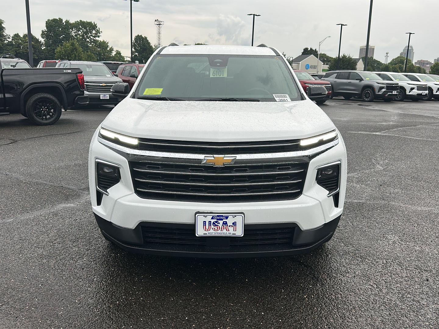 2027 Chevrolet Traverse LT